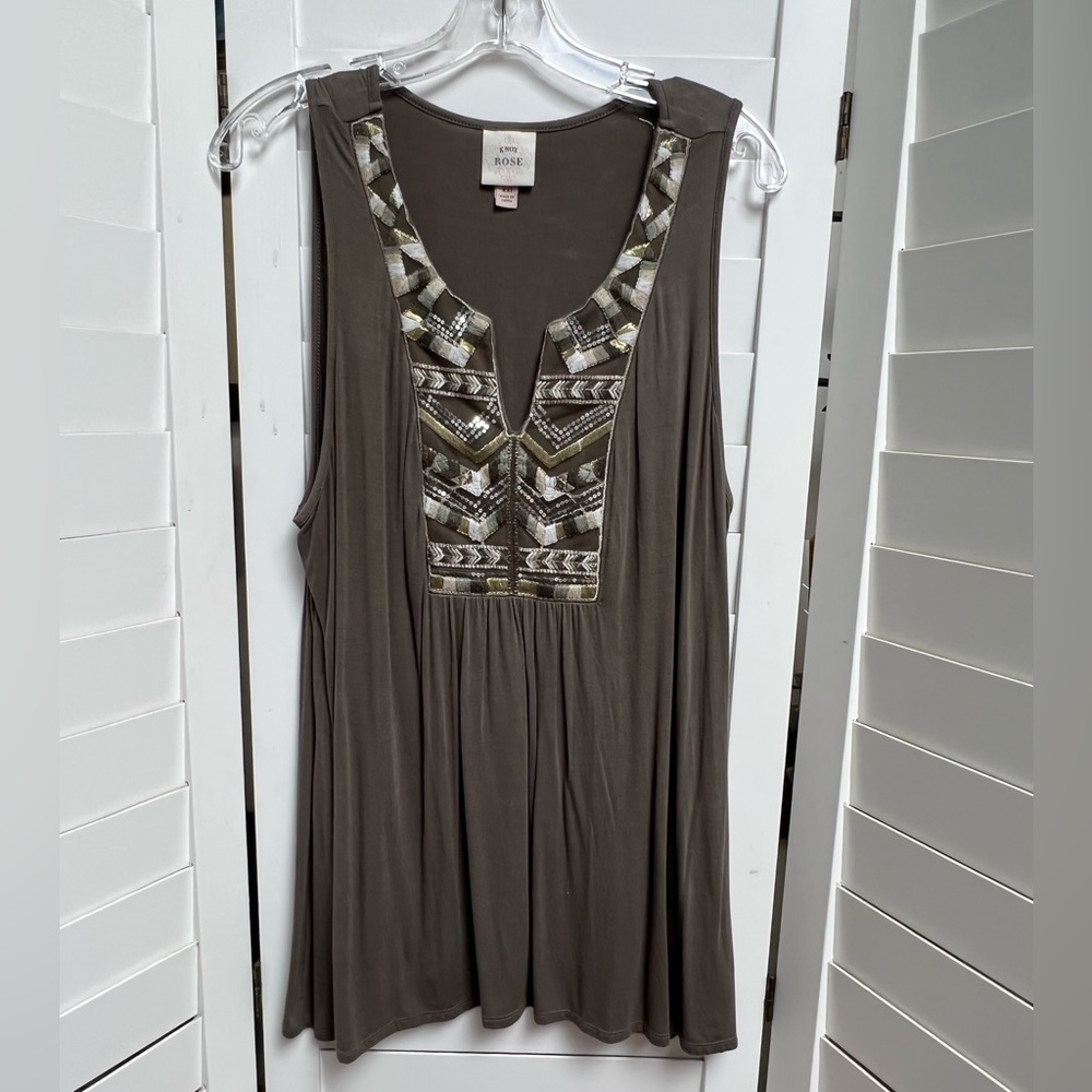 TOP by KNOX ROSE. OLIVE COLOR SIZE 2X USED IN LIKE NEW CONDITION